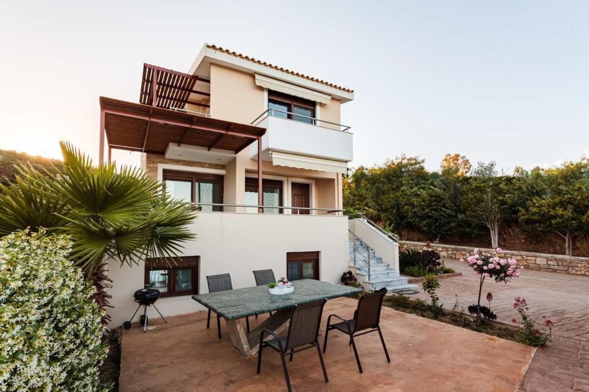 Villa Armonia - Beachfront Majestic Retreat Petalidi ภายนอก รูปภาพ