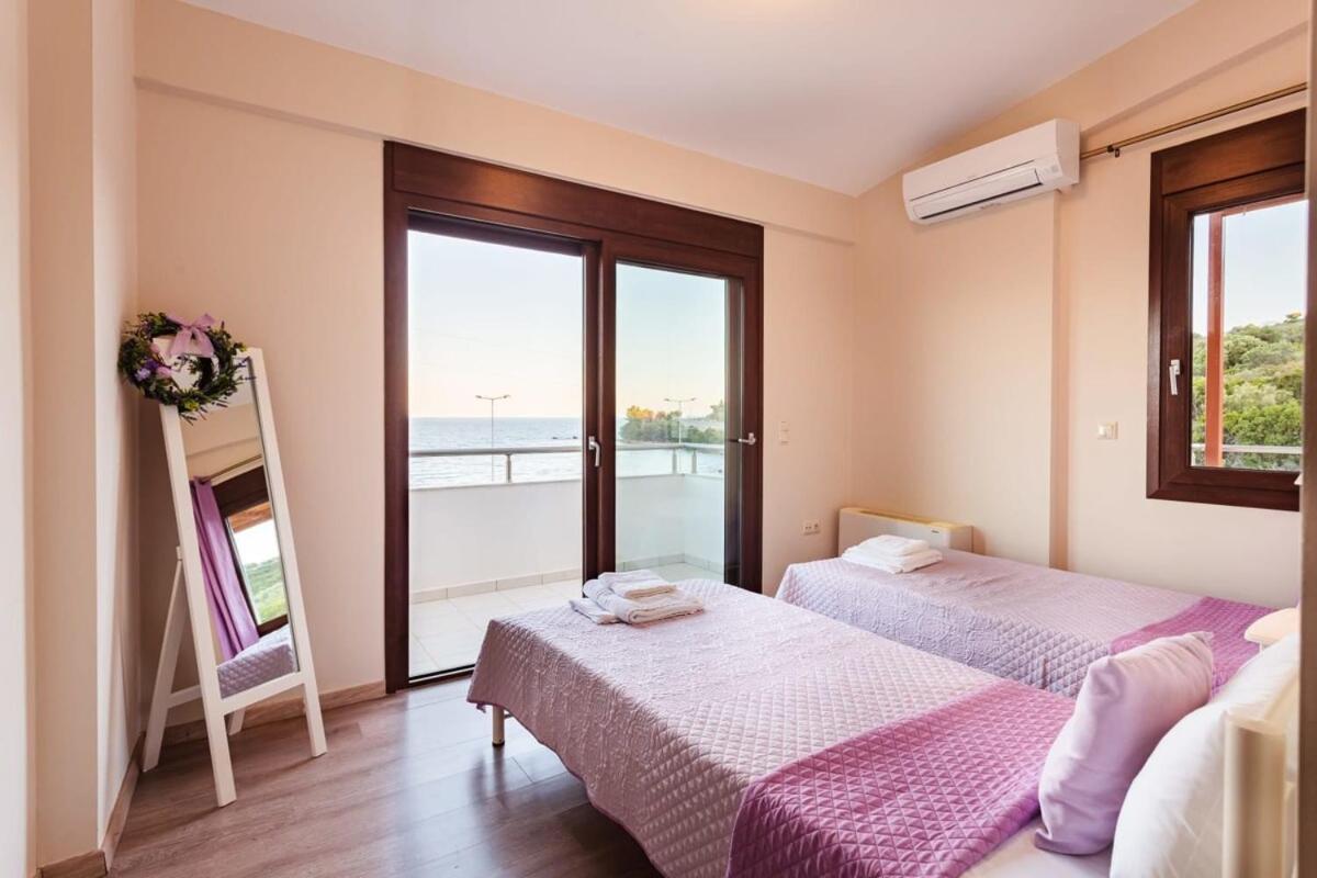 Villa Armonia - Beachfront Majestic Retreat Petalidi ภายนอก รูปภาพ